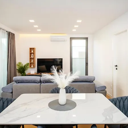 Solmaredeluxe Apartman