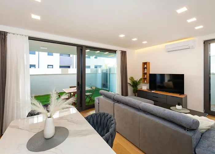 Solmaredeluxe * Zára